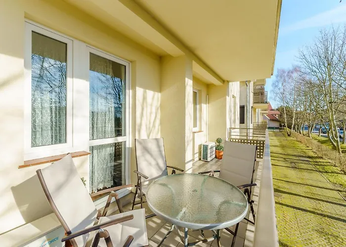 Klonowa Przy Morzu Z Garażem Kołobrzeg