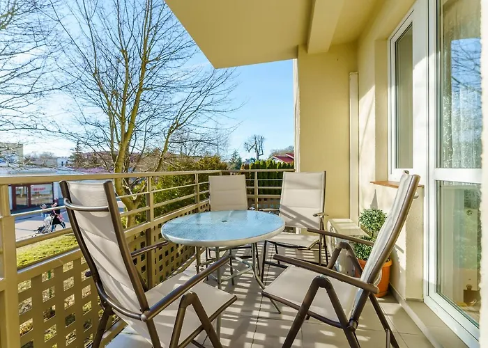 Klonowa Przy Morzu Z Garażem Kołobrzeg