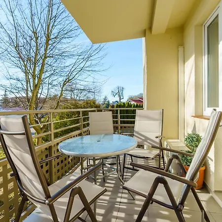 Klonowa Przy Morzu Z Garazem Kołobrzeg