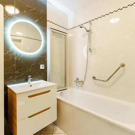 Apartman Klonowa Przy Morzu Z Garazem